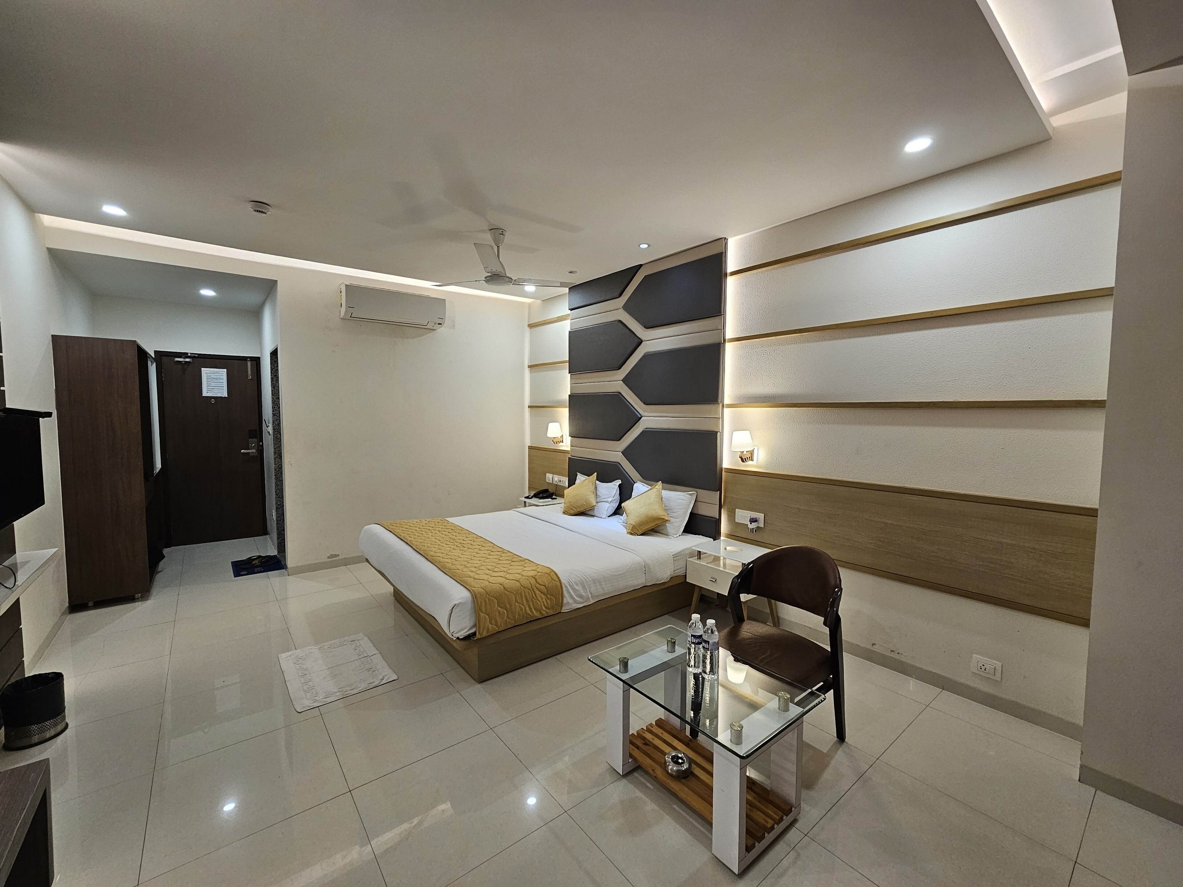 Hotel Grand Darshan