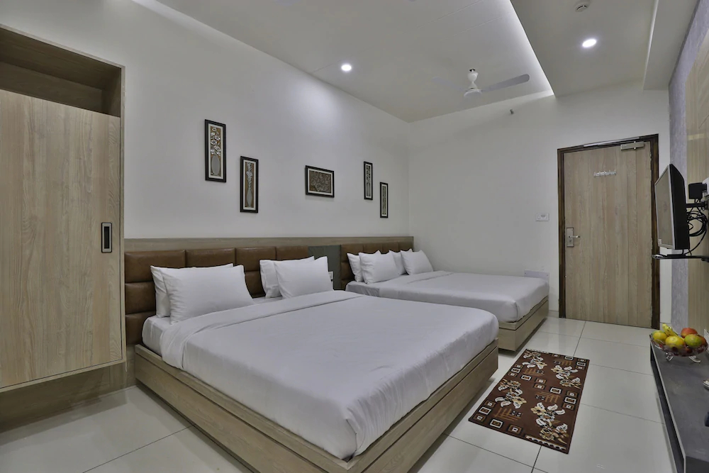 Hotel Orbit
