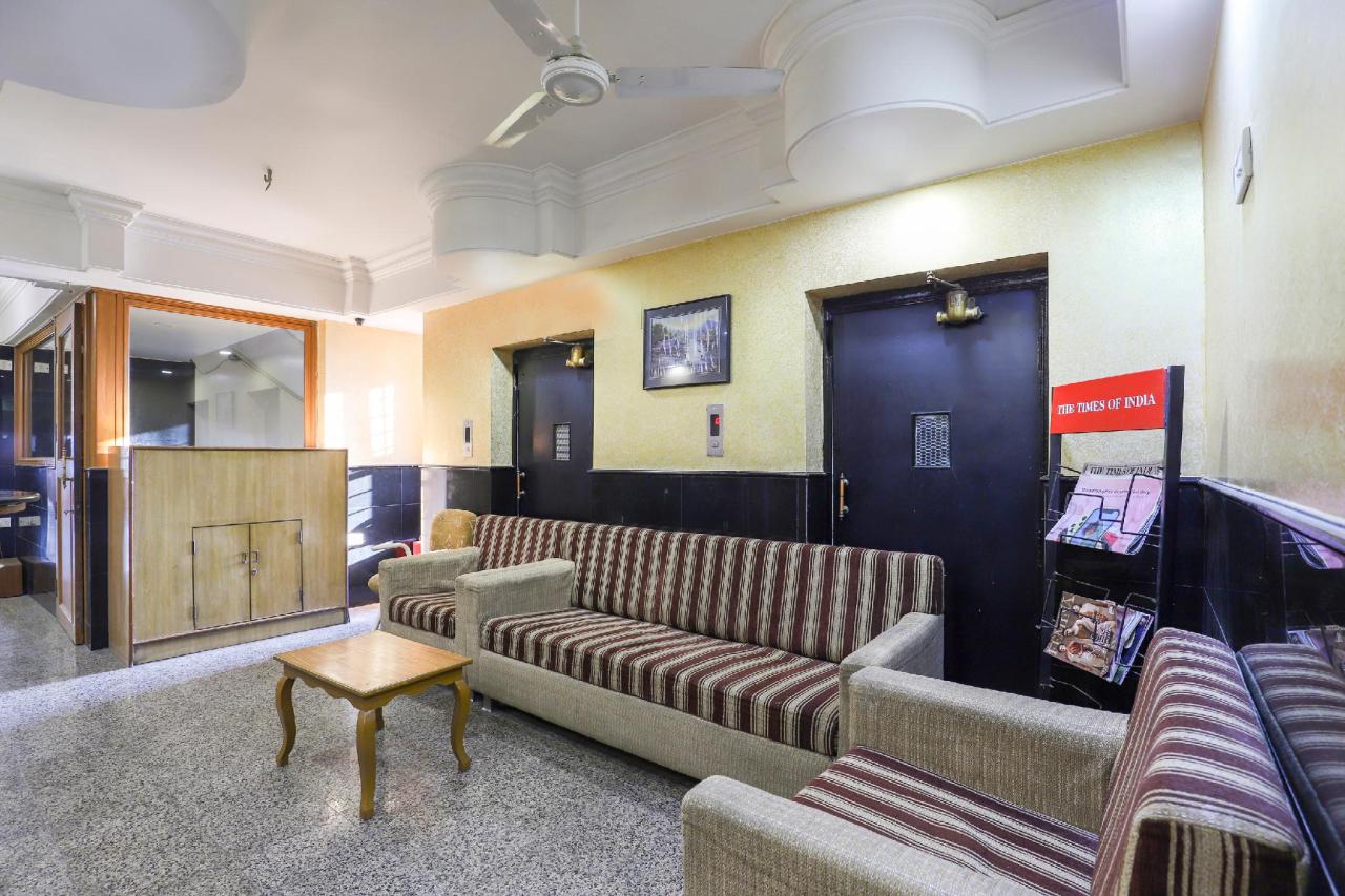 Hotel Royal Retreat by OYO Rooms