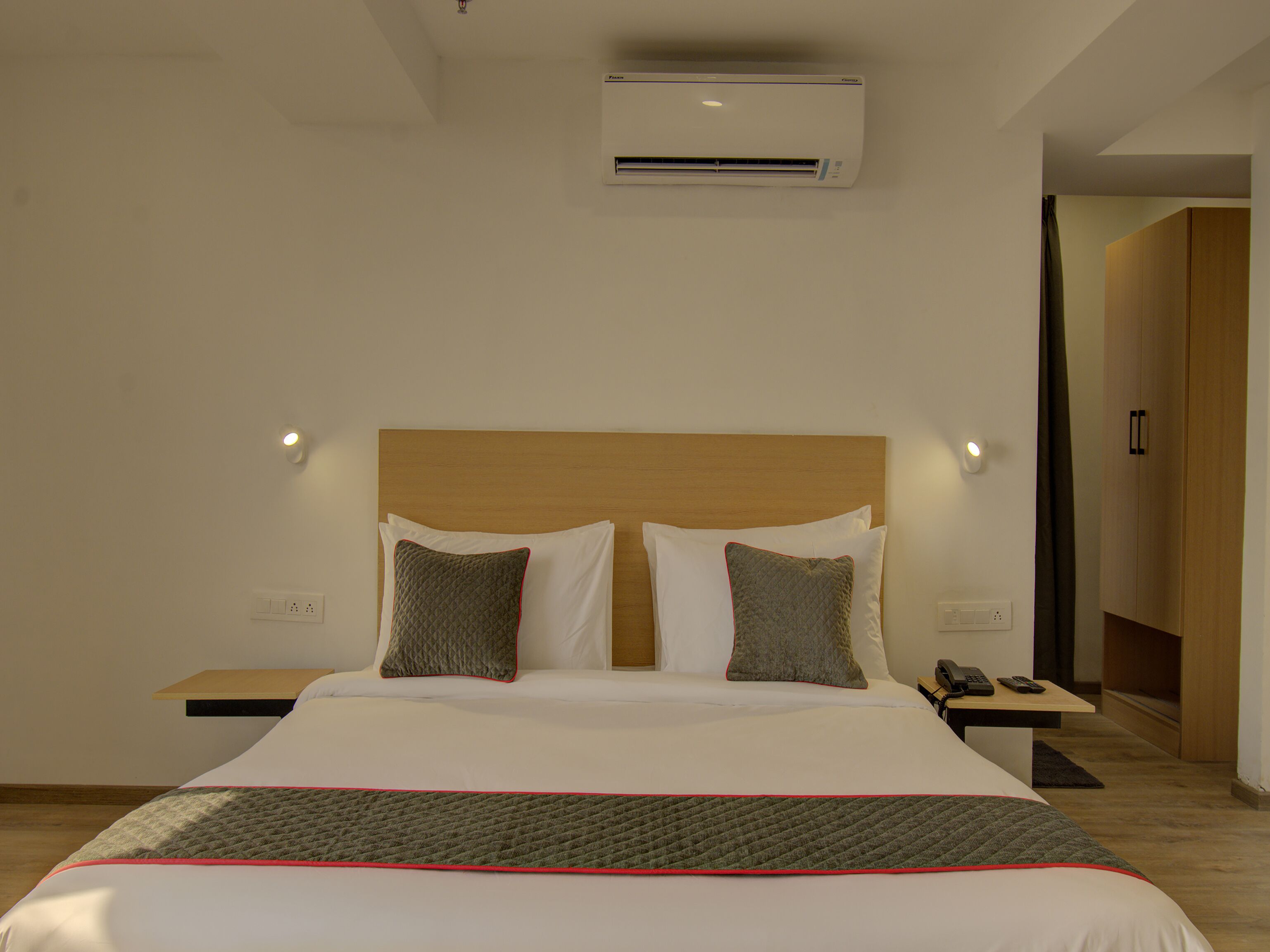OYO Townhouse 170 Shagun Hotel