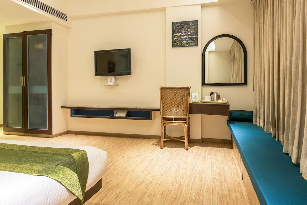 The Sky Imperial Hotel Yahvi