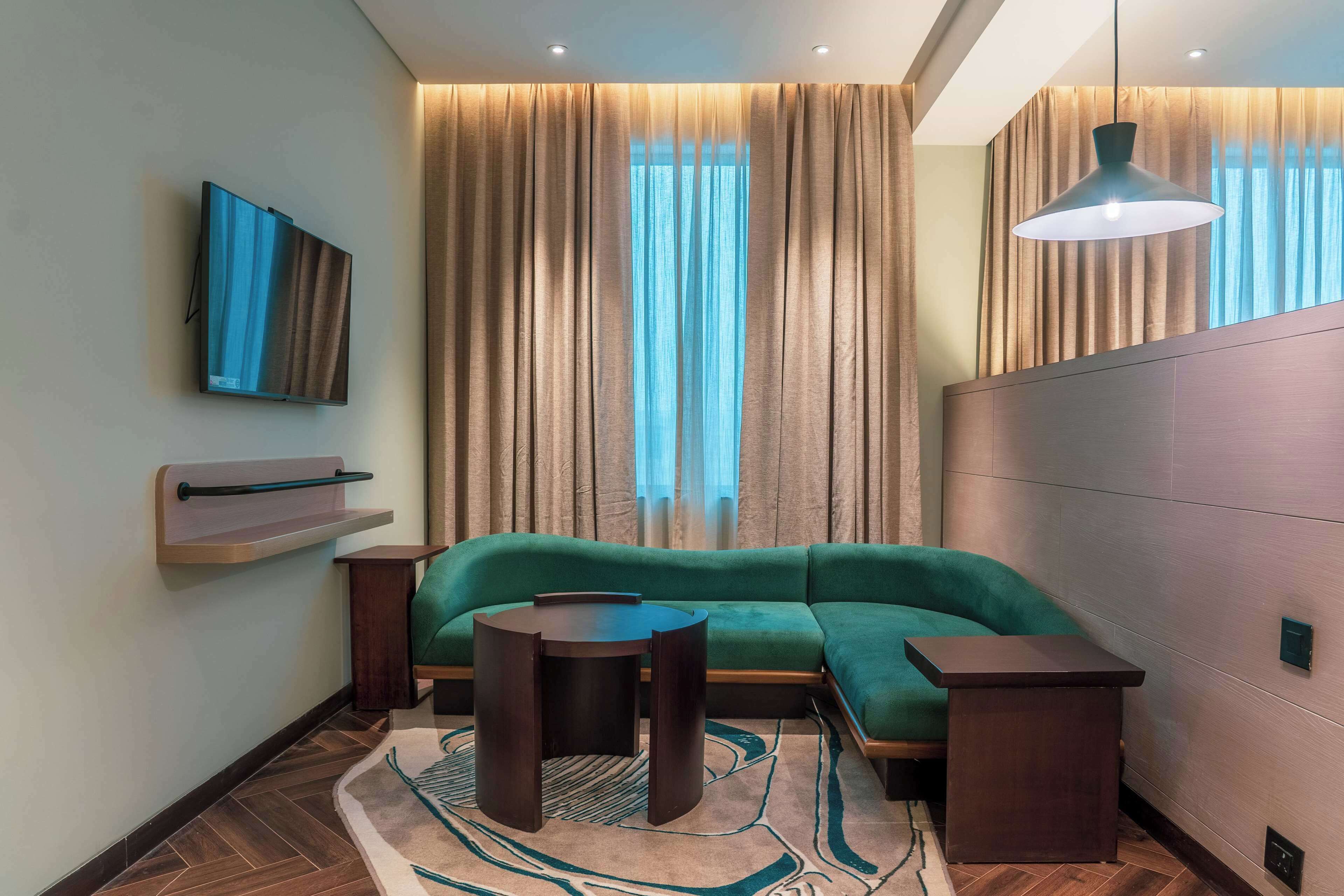 Ramada Encore By Wyndham Bhiwadi Phool Bagh Chowk