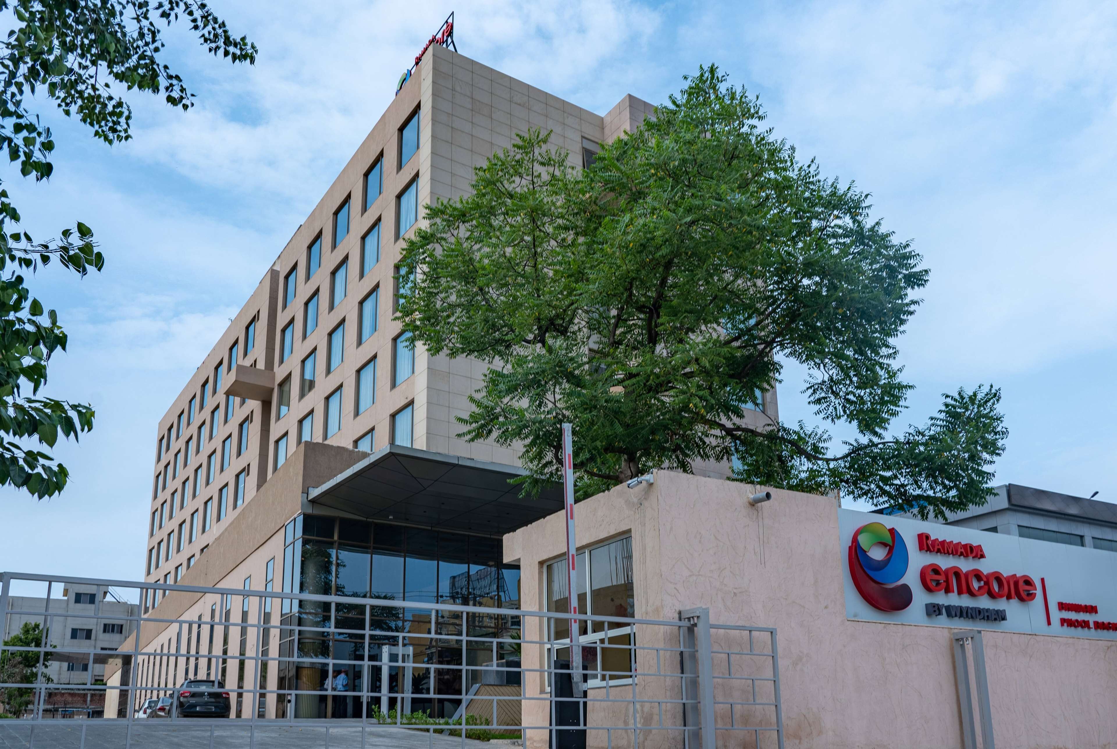 Ramada Encore By Wyndham Bhiwadi Phool Bagh Chowk