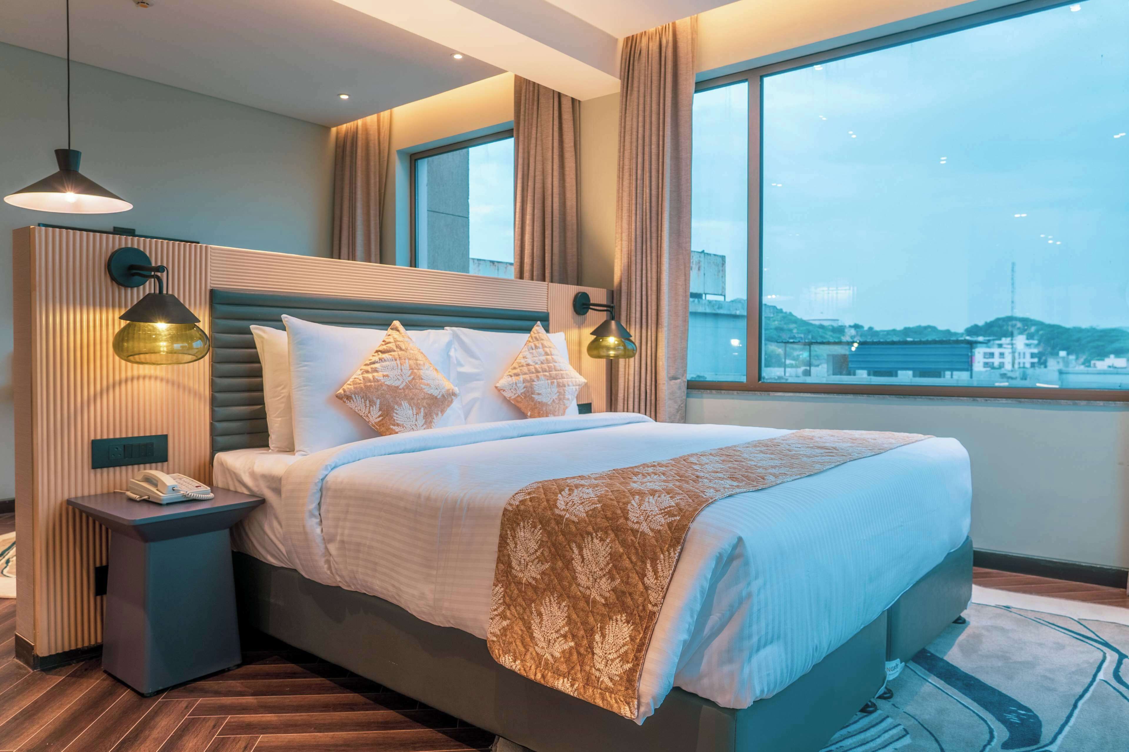 Ramada Encore By Wyndham Bhiwadi Phool Bagh Chowk