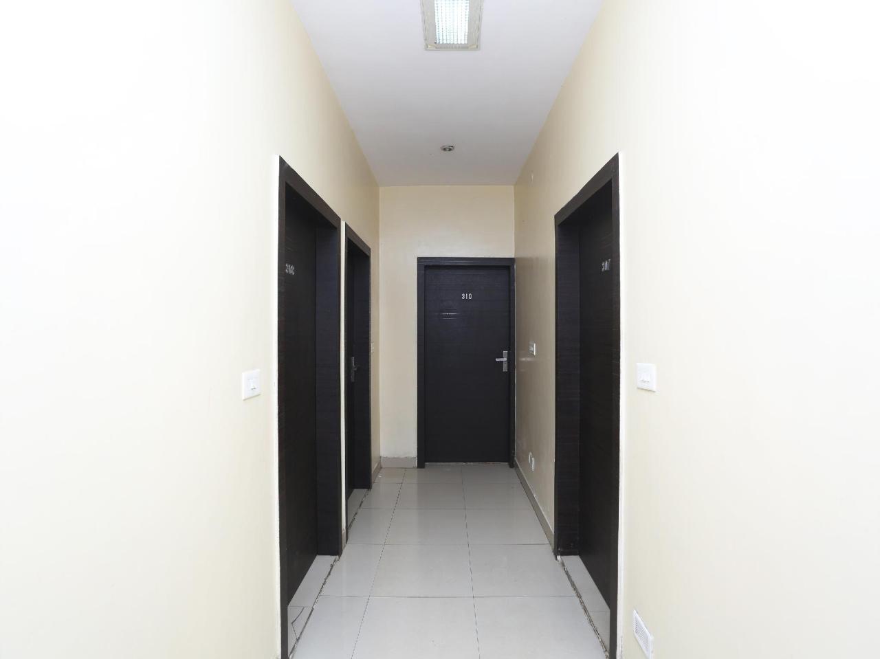 Hotel A Firoza by OYO Rooms