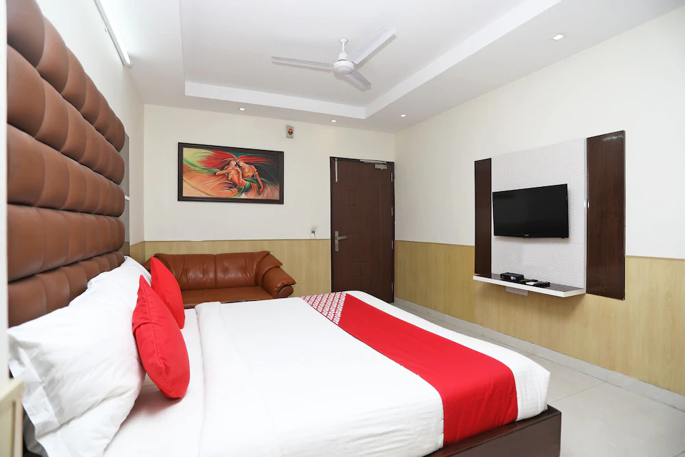 Hotel Razia Inn By OYO Rooms