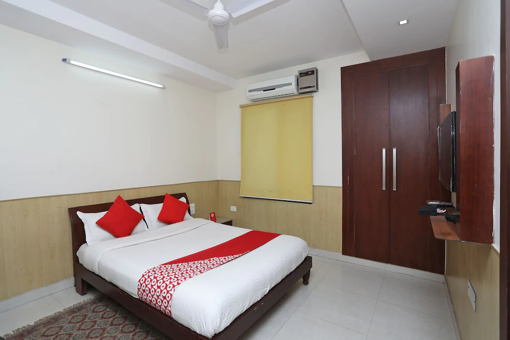 Hotel Razia Inn By OYO Rooms