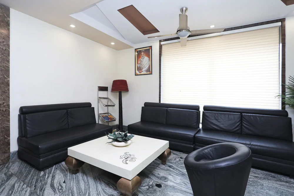 Hotel Razia Inn By OYO Rooms