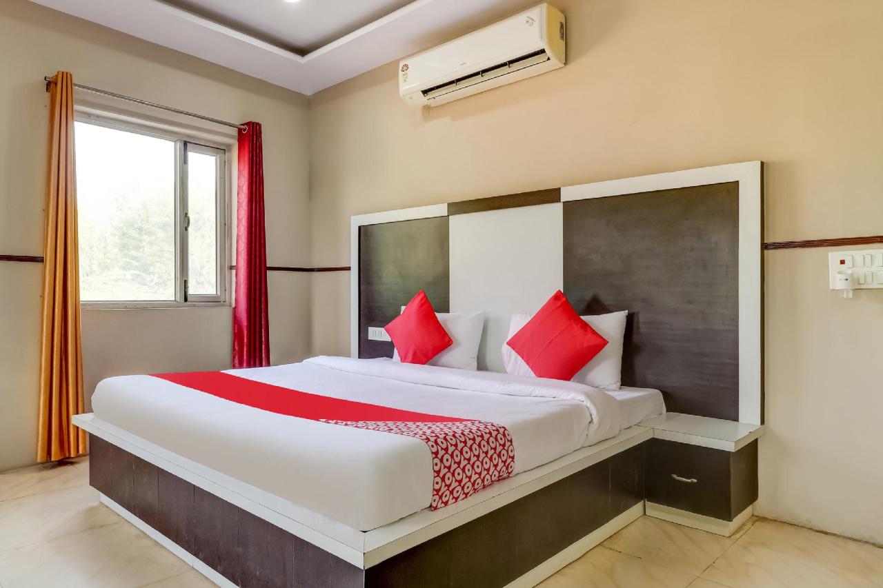 Hotel Milan by OYO Rooms