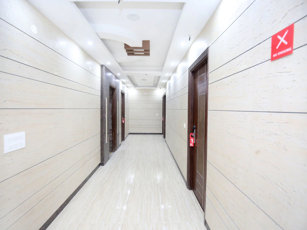 Park Royal by OYO Rooms