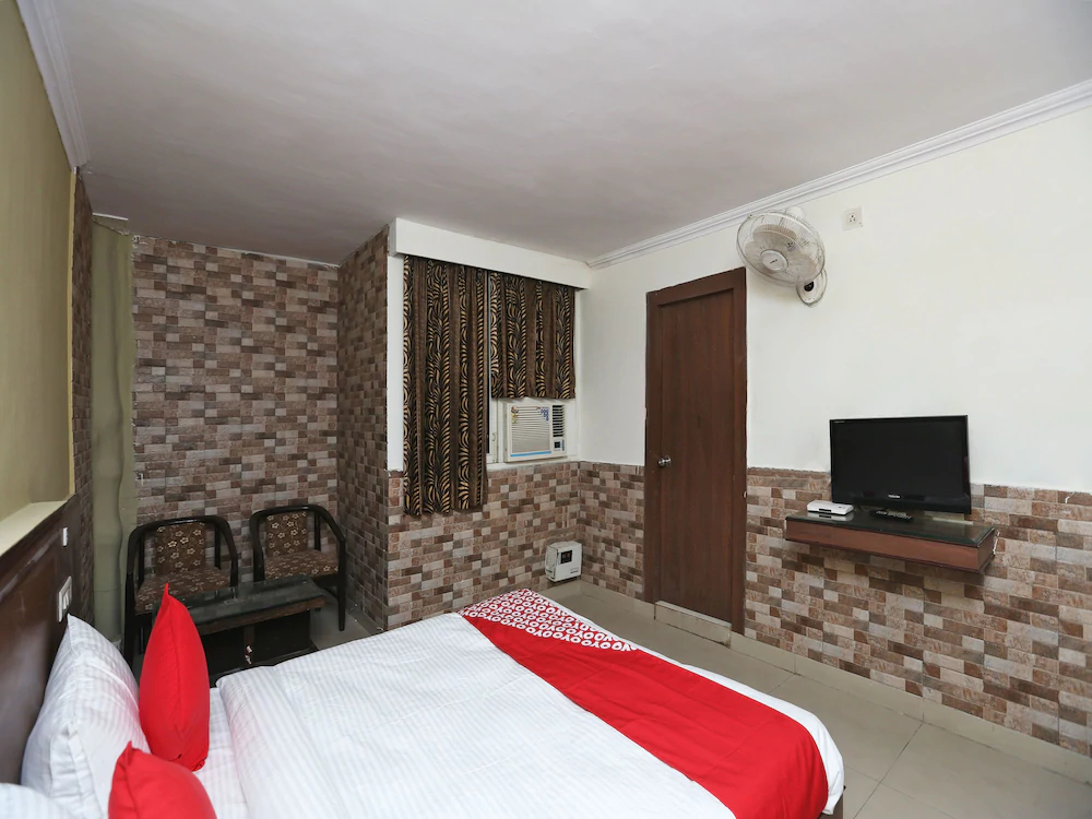 Hotel Dhruv By OYO Rooms