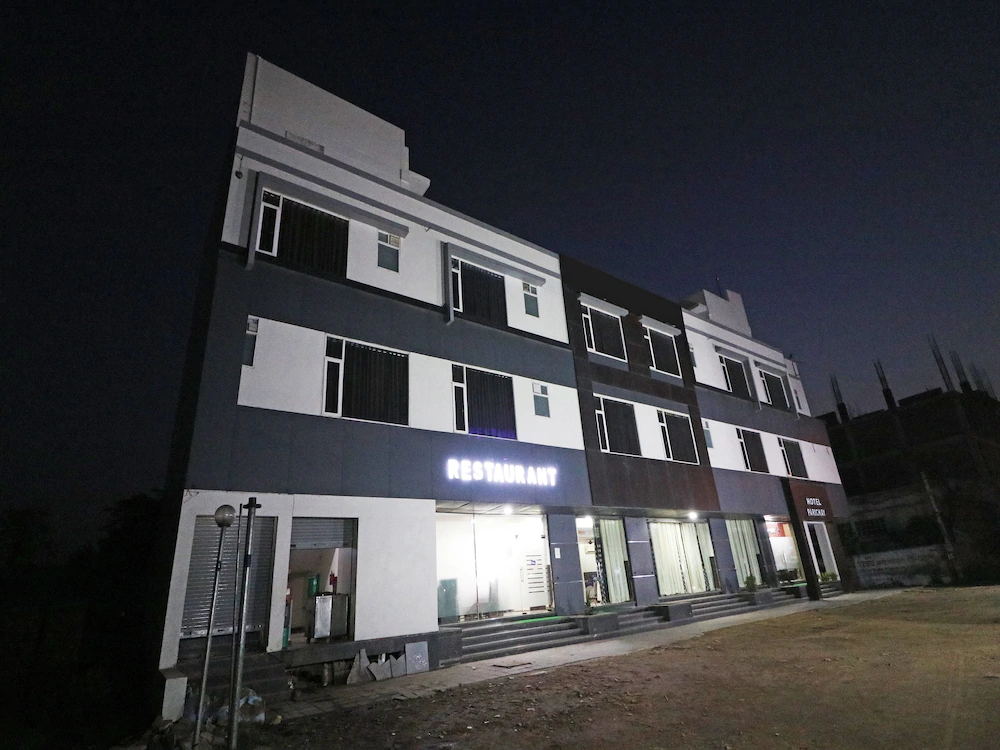 Hotel Parichay by OYO Rooms