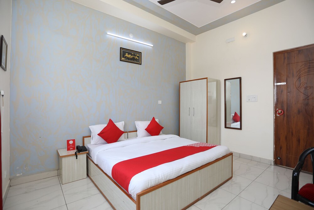 Shree Ram Palace By OYO Rooms