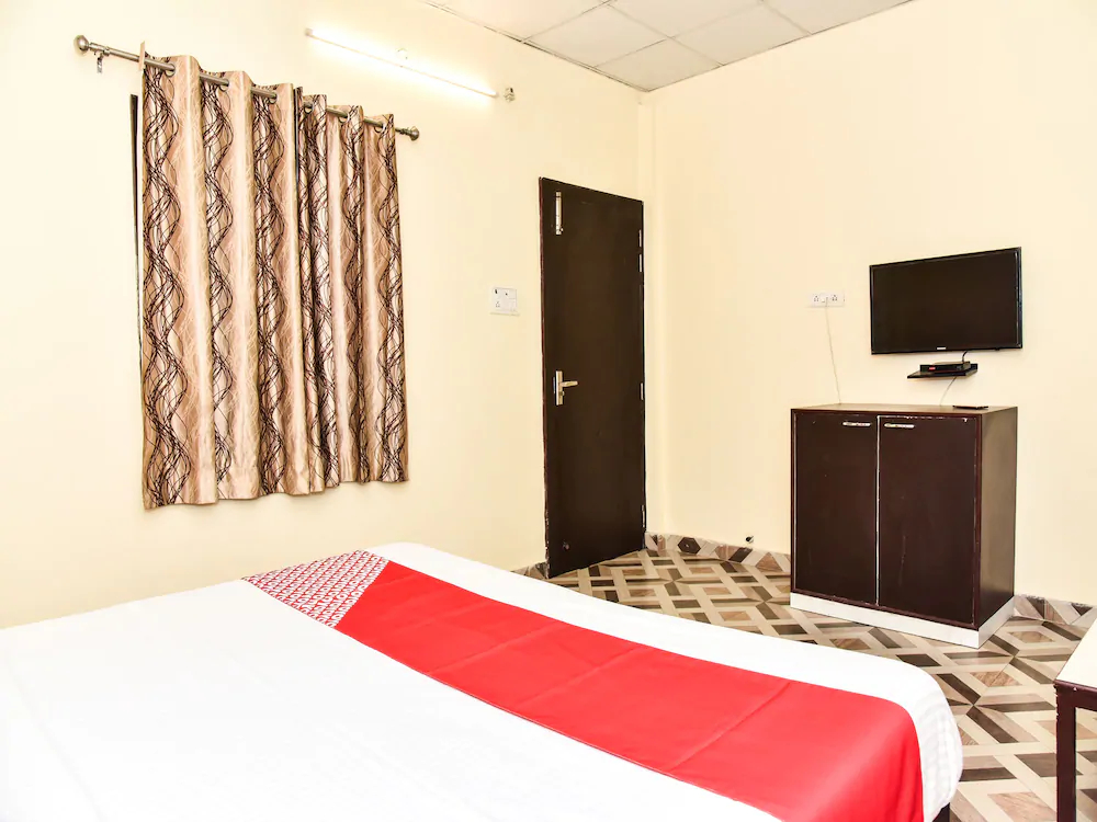 Hotel Ashiana Farm By OYO Rooms