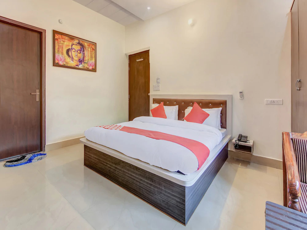 Hotel Cg Inn By OYO Rooms