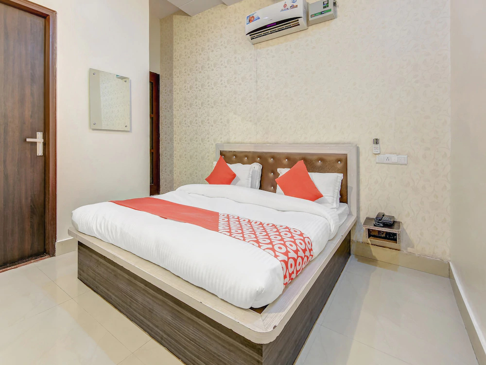 Hotel Cg Inn By OYO Rooms