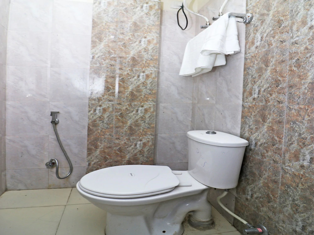 Hotel Cg Inn By OYO Rooms