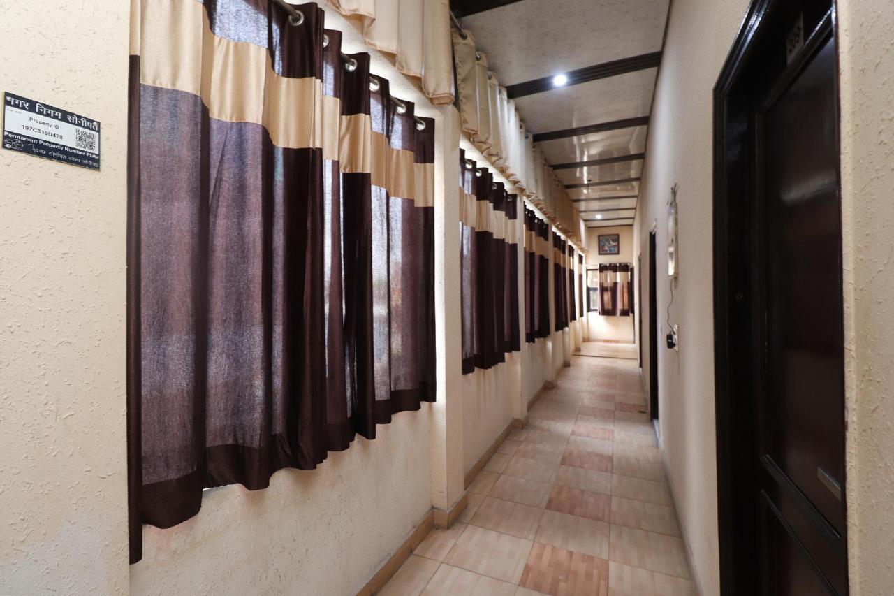 Hotel Sanaya by OYO Rooms