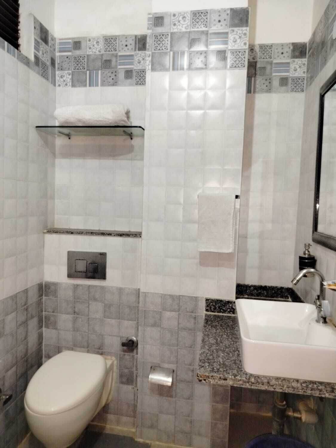 Hotel White House Residency By GRB