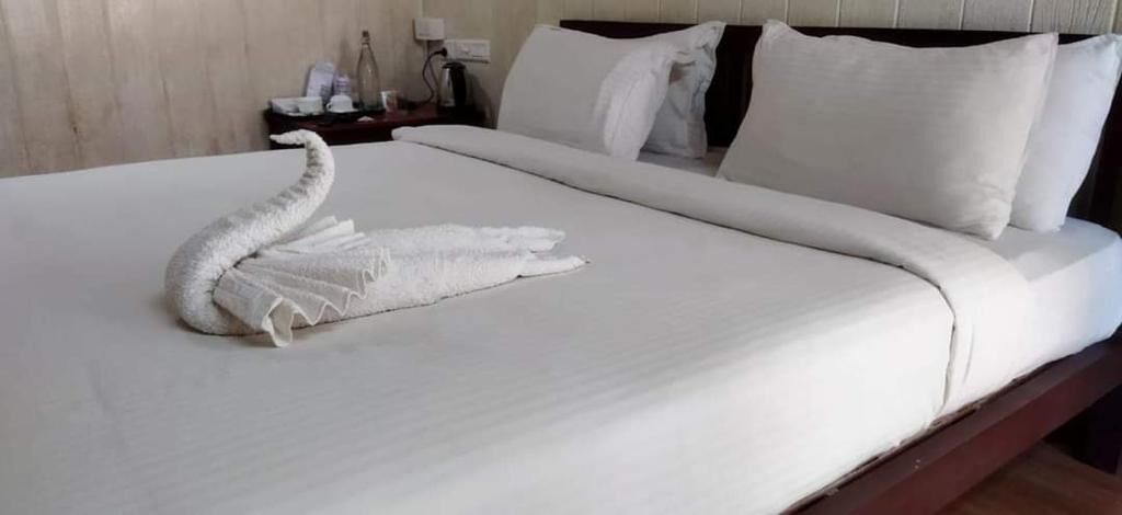 Hotel White House Residency By GRB