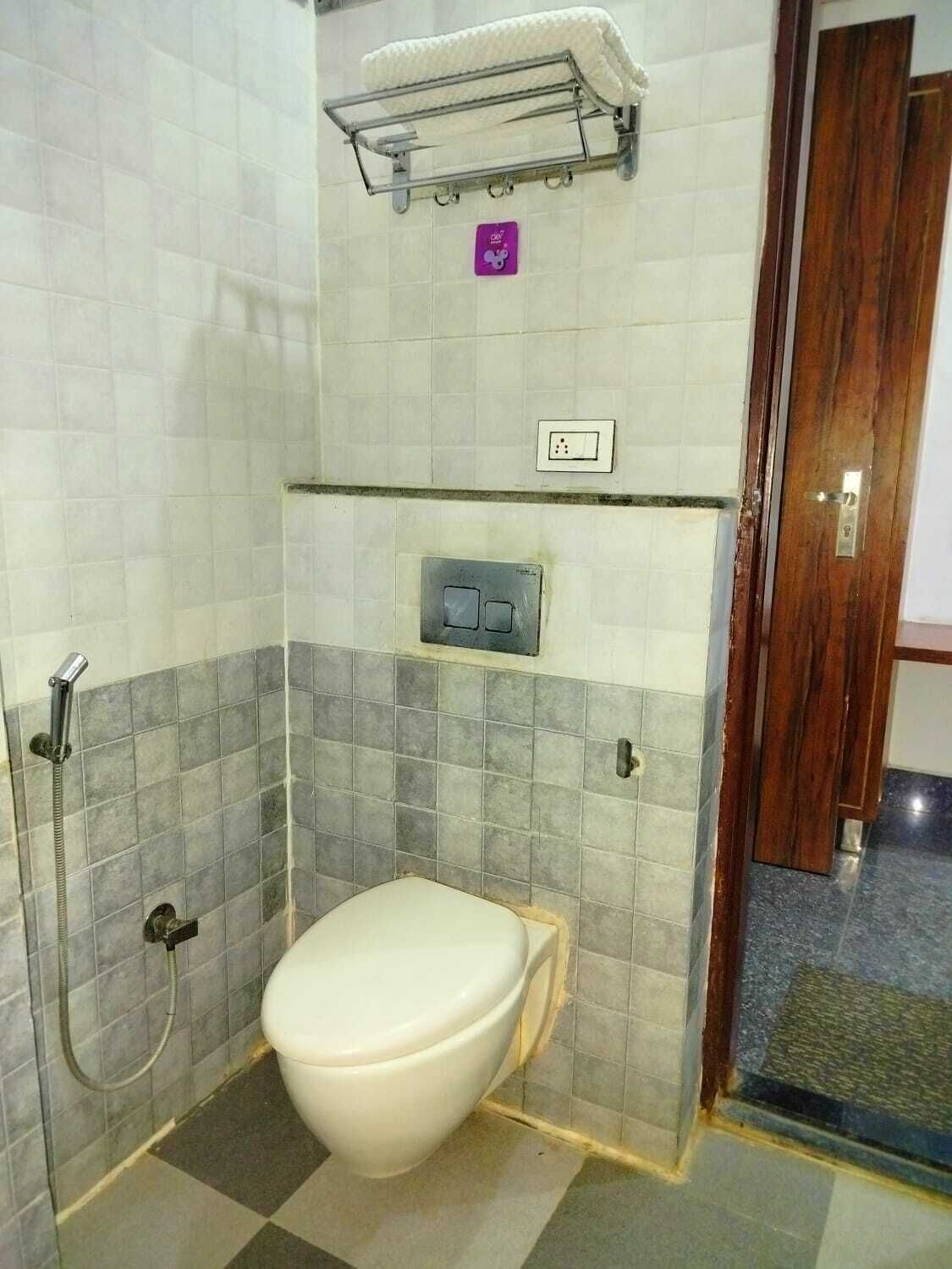 Hotel White House Residency By GRB