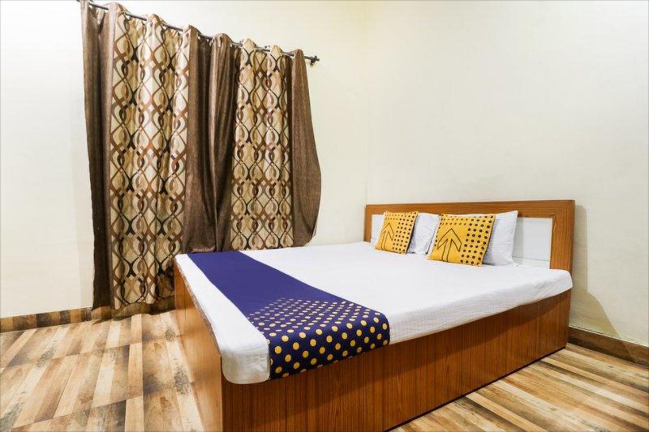 Hotel Gold Inn by OYO Rooms