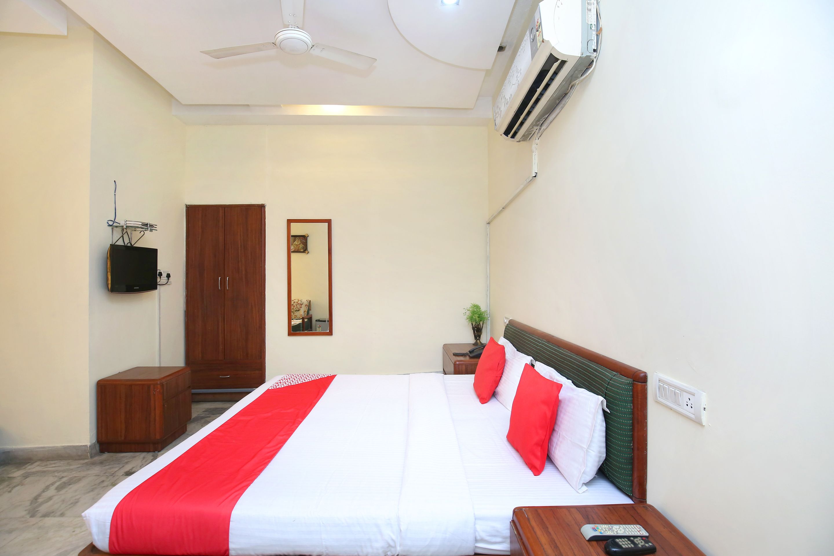 Comfort Inn by OYO Rooms