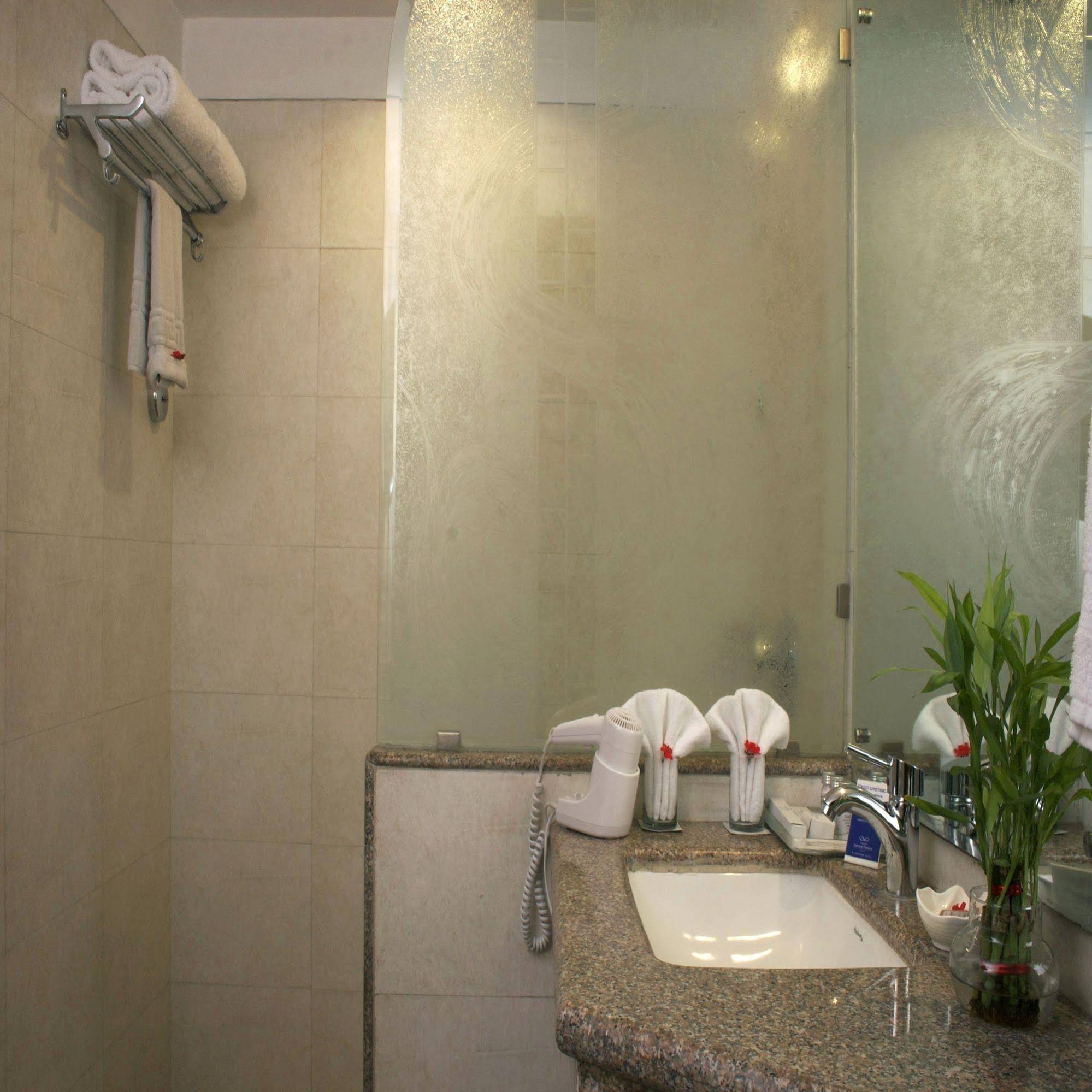 Legend Sarovar Portico