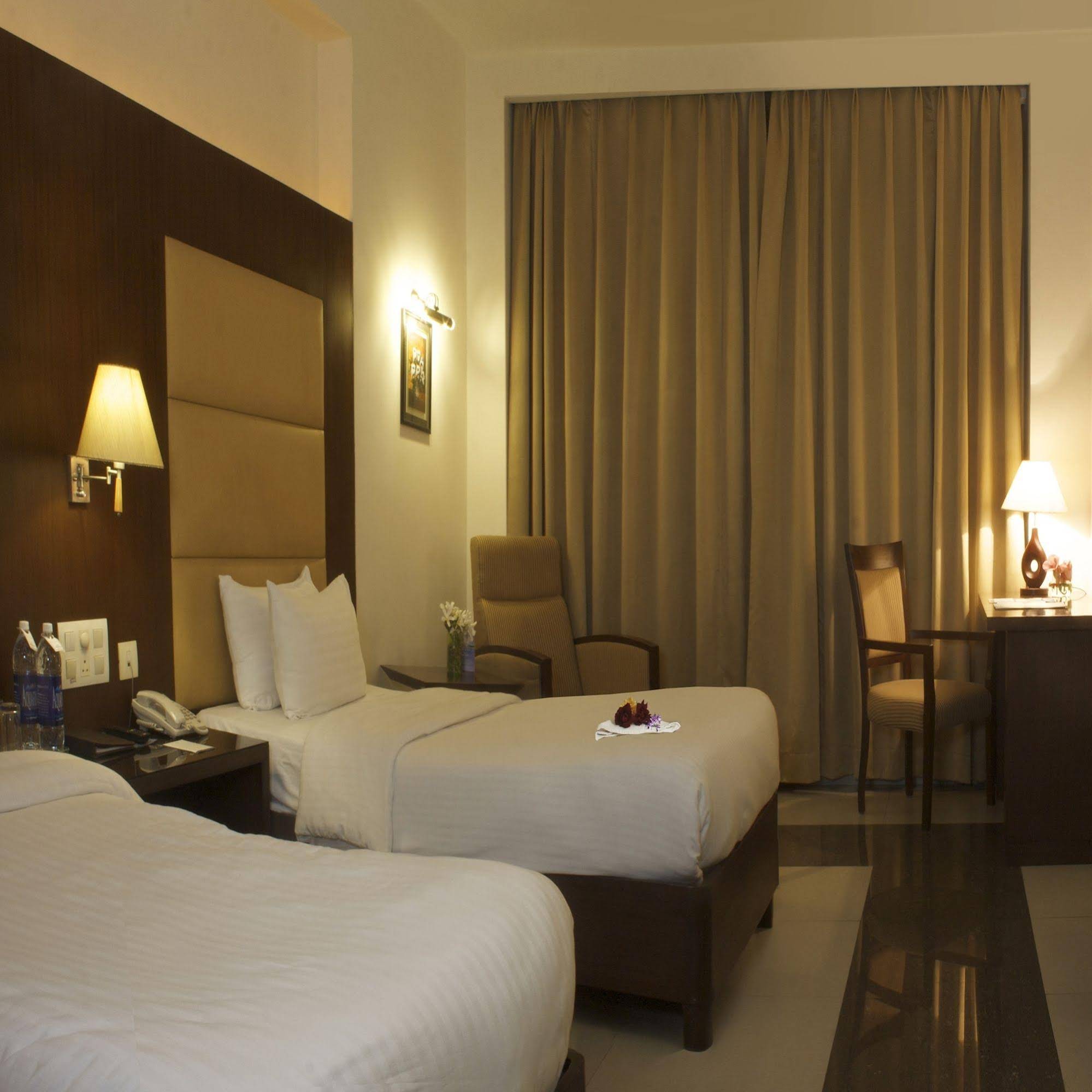 Legend Sarovar Portico