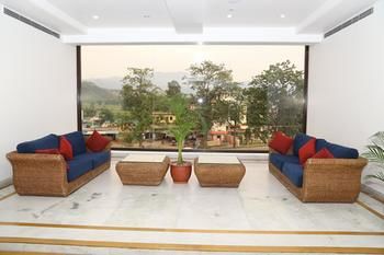 OYO Premium Baddi Nalagarh Highway