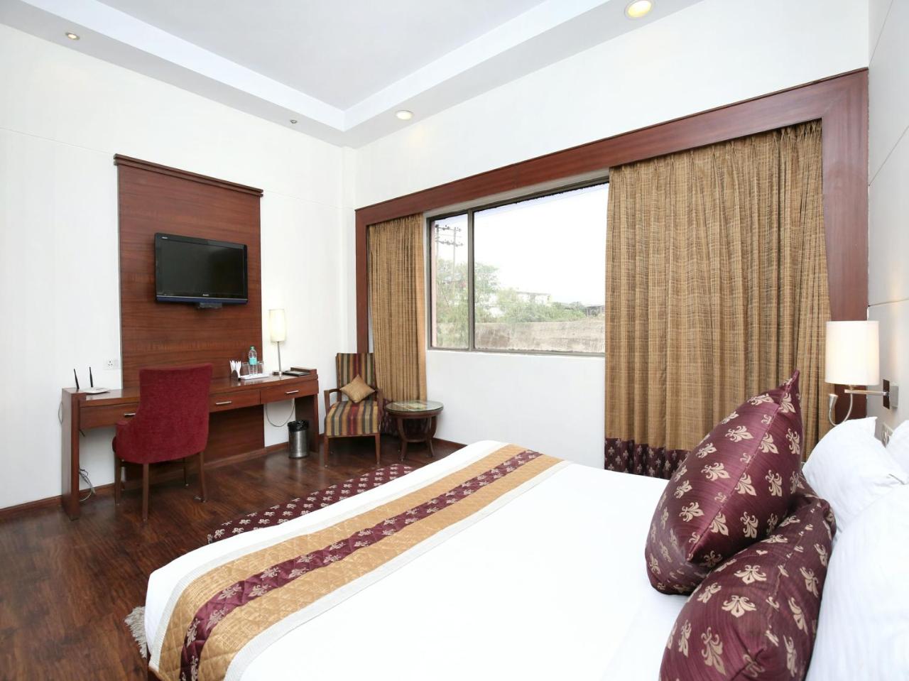 Woods Resorts by Oyo Rooms