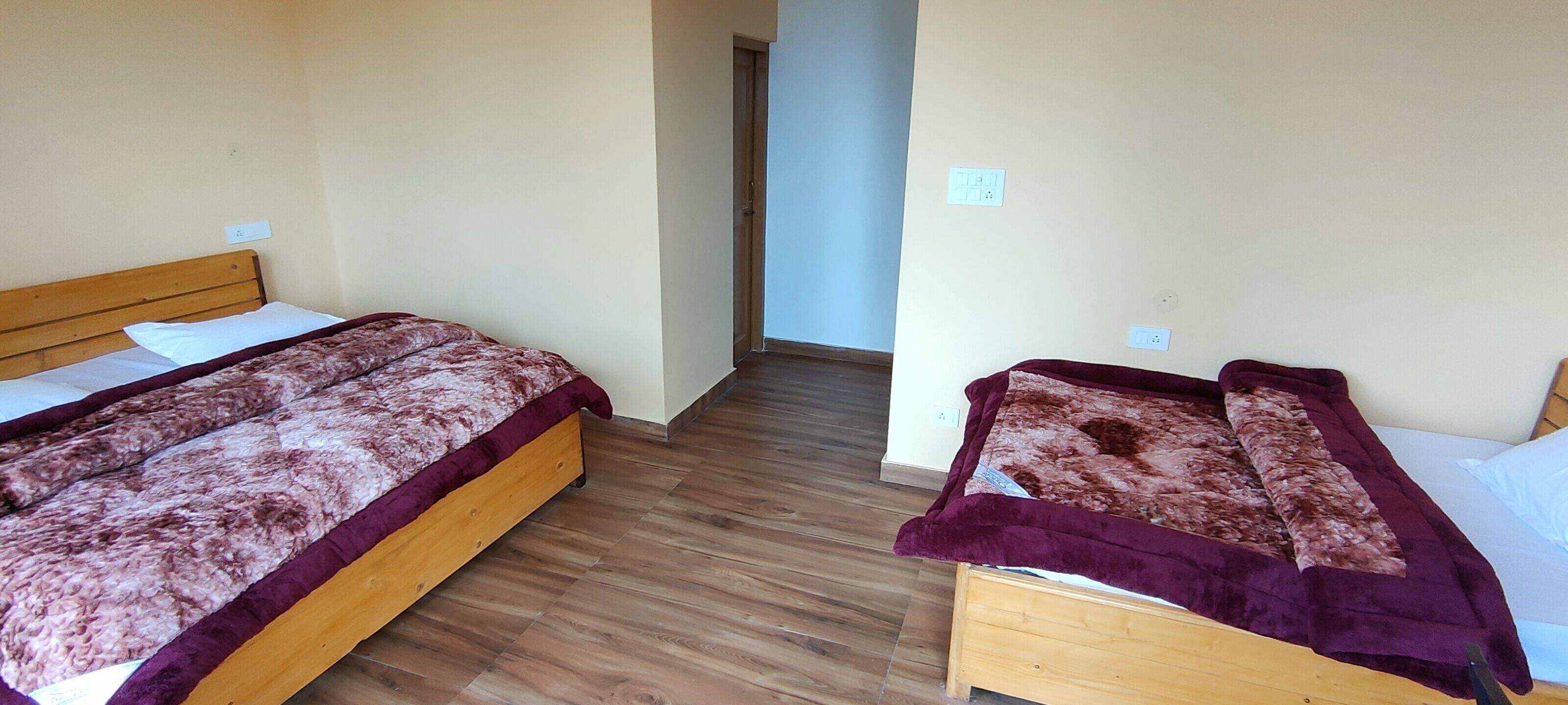 Flyscape Hostel