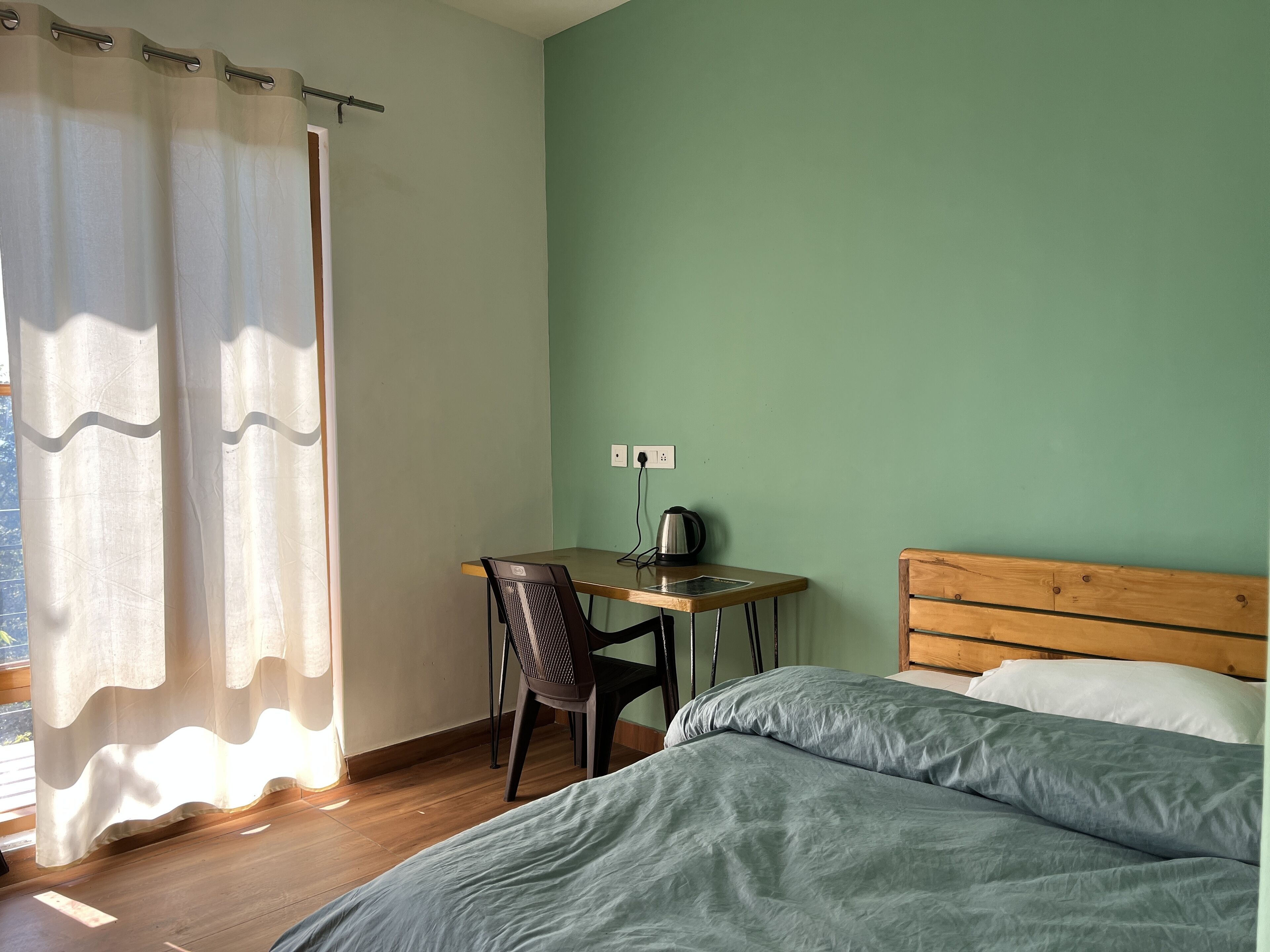 Flyscape Hostel