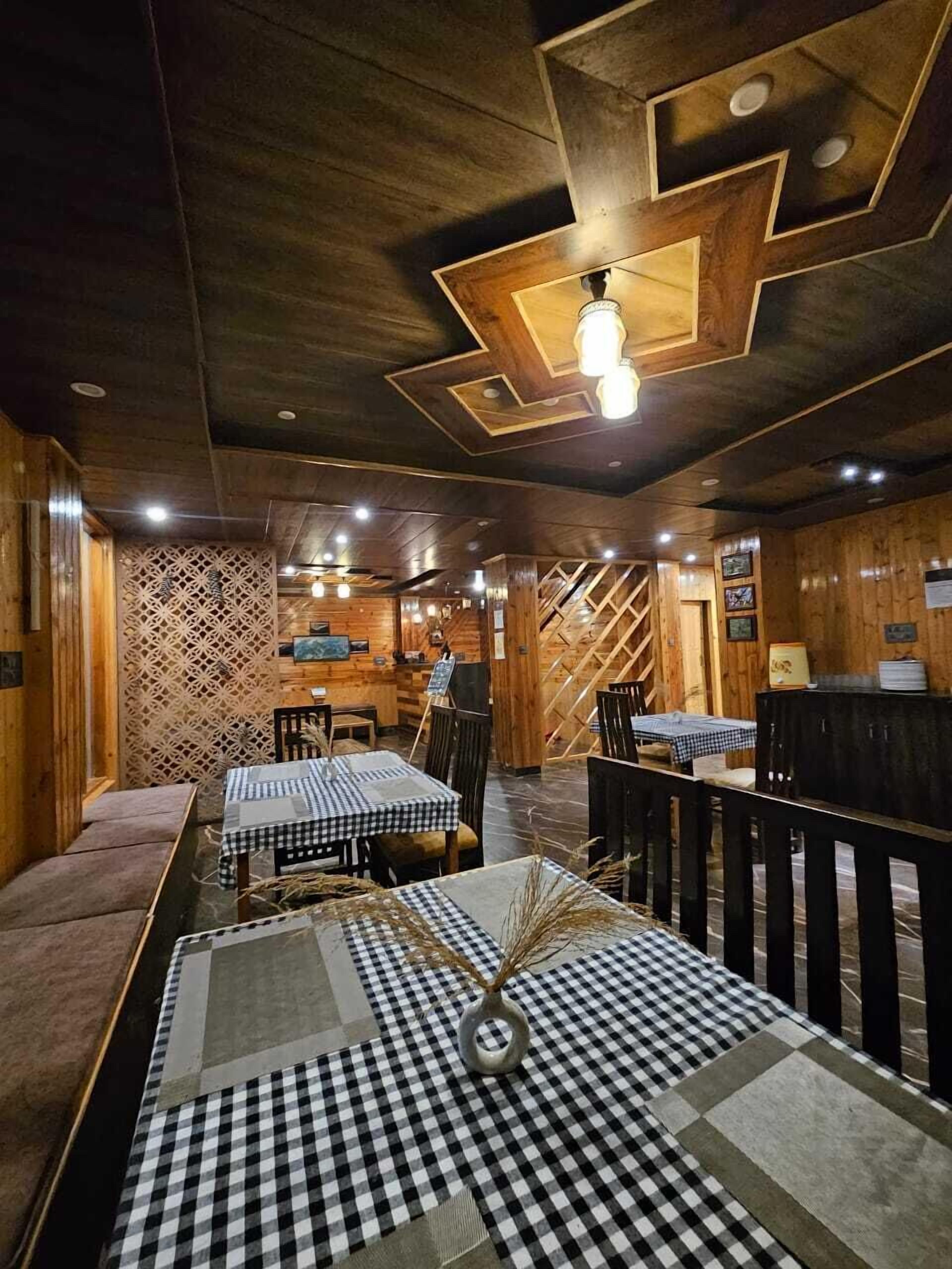 The Black Morel Hotel & Restaurant