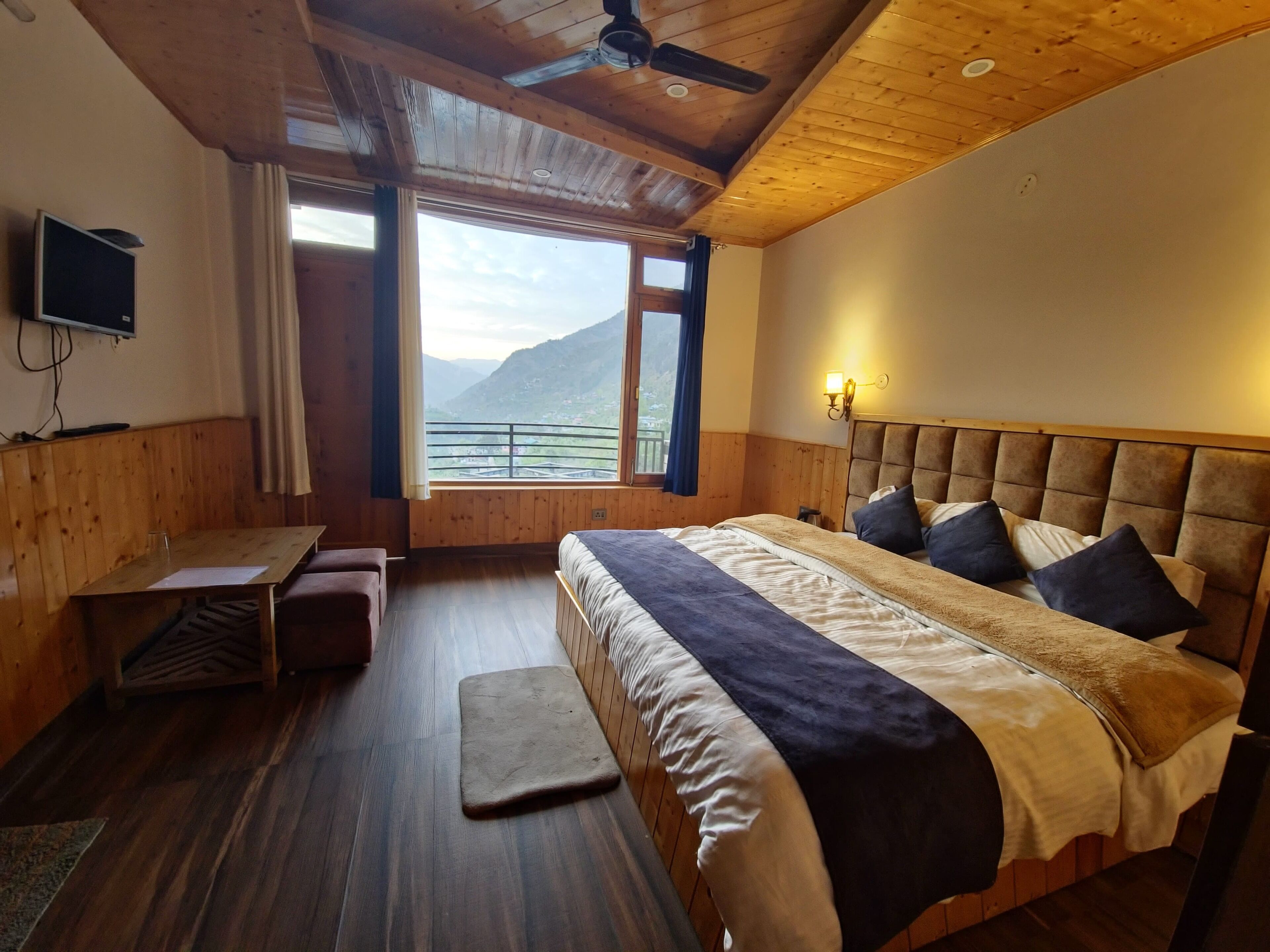 The Black Morel Hotel & Restaurant