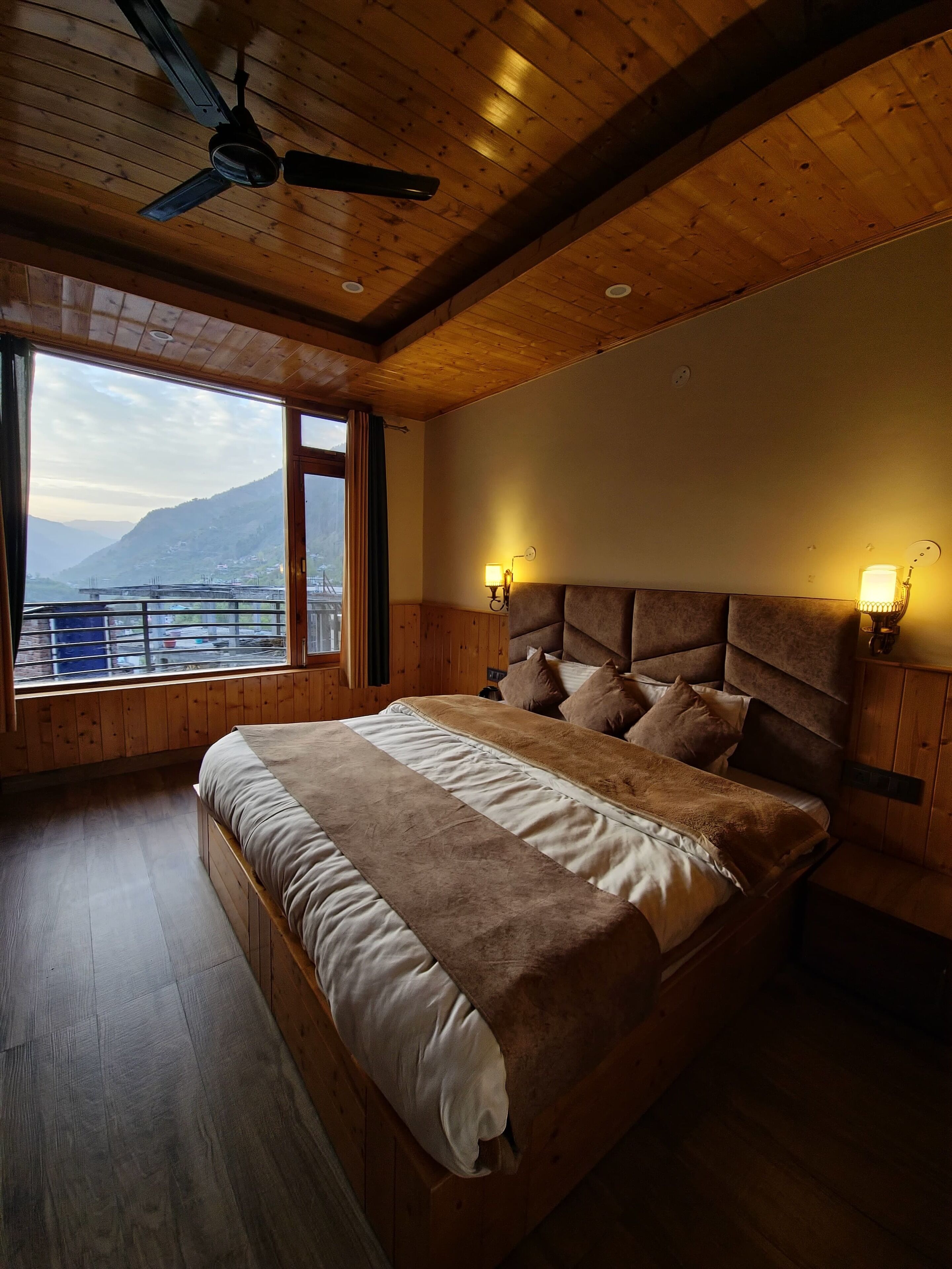 The Black Morel Hotel & Restaurant