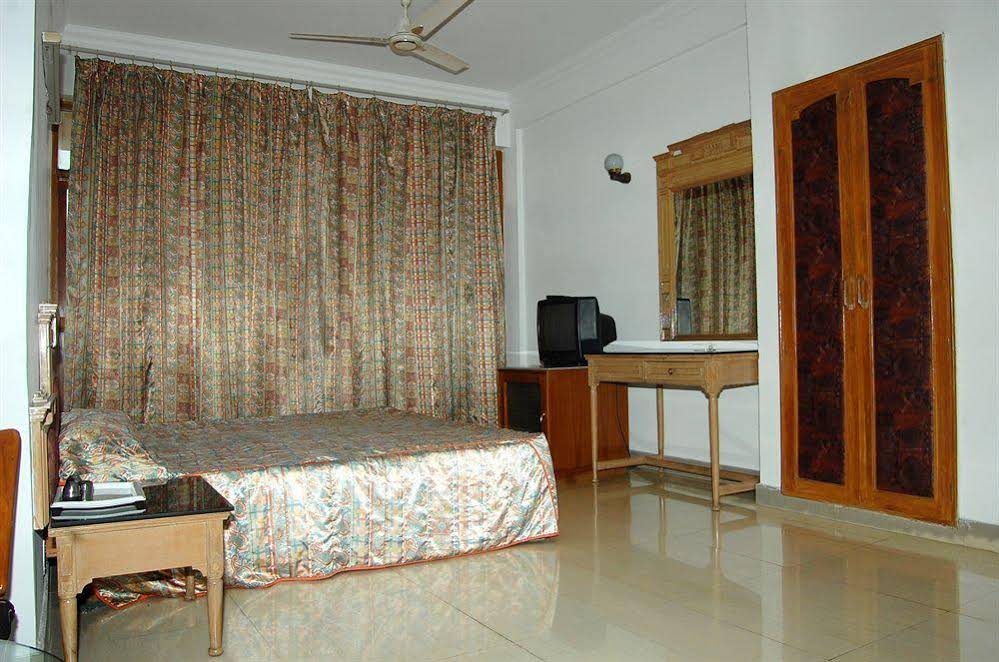 Hotel Chail Residency