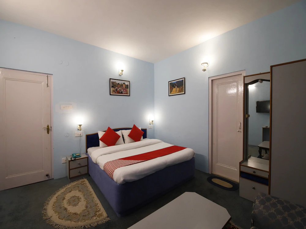 OYO 14534 Hotel Oakwood