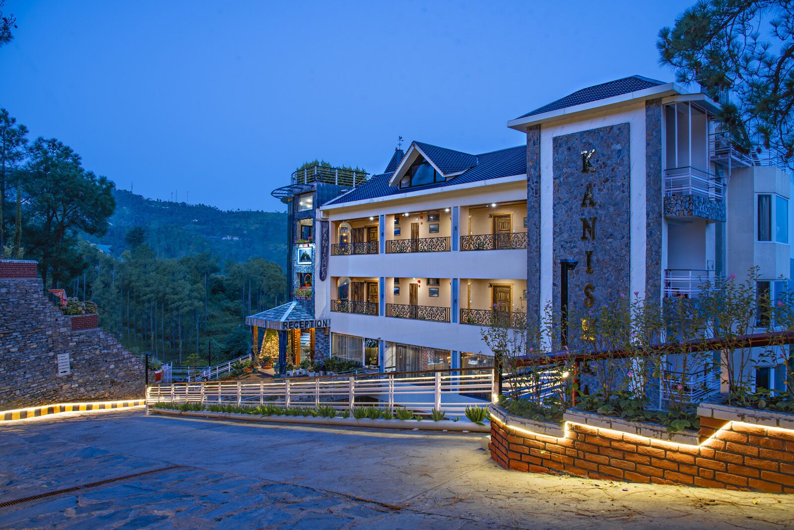 Kanishka Retreat Resort Chail