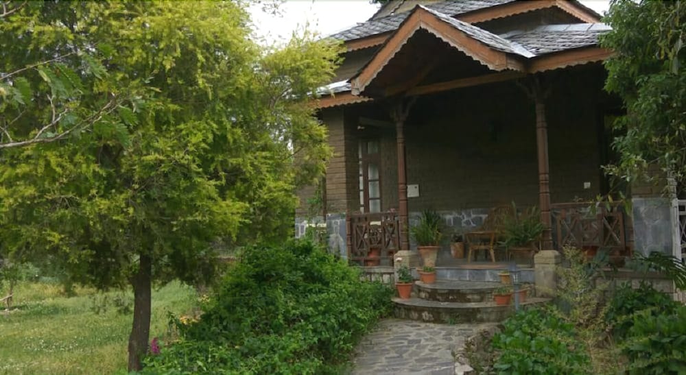 Blossoms Village Resort