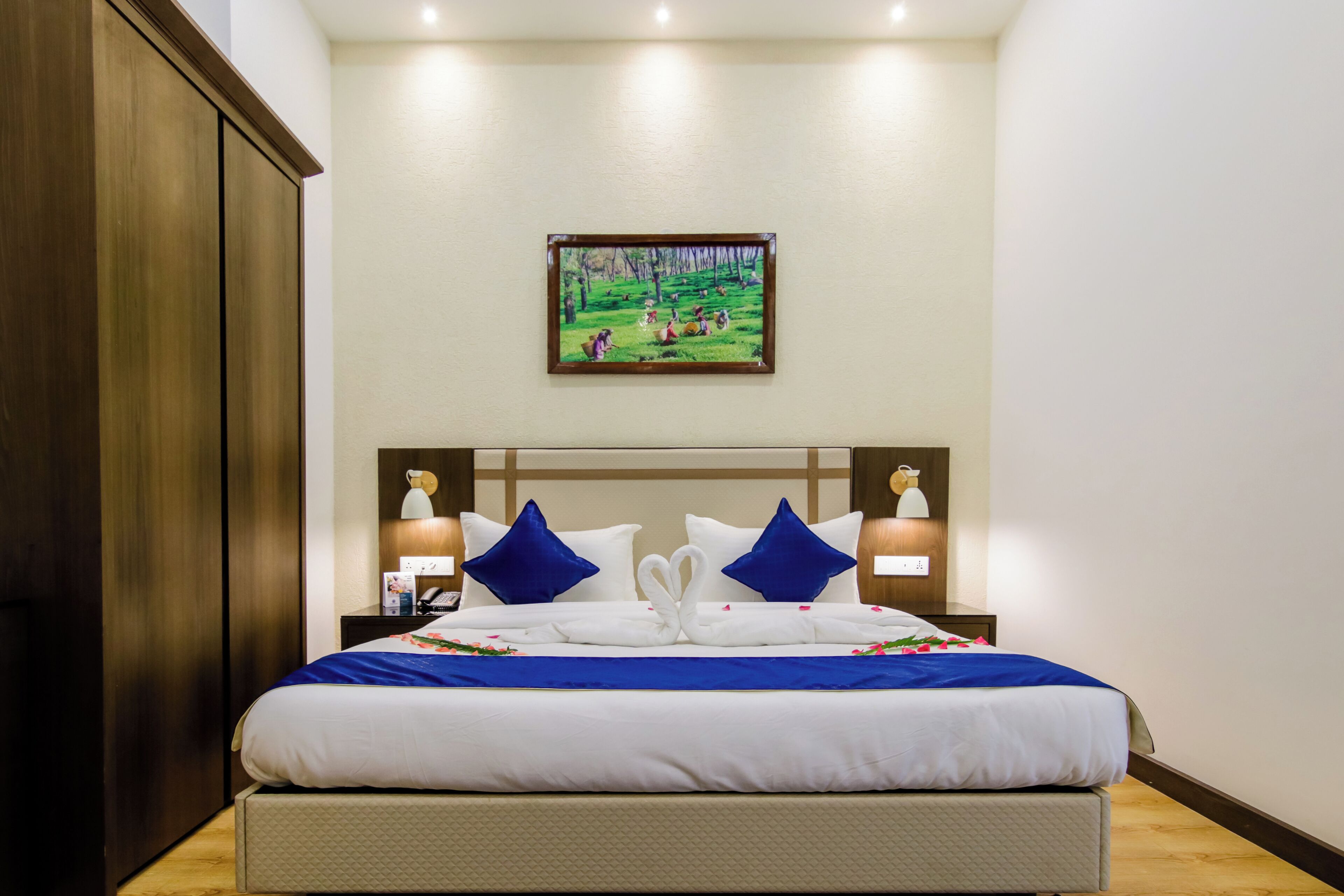 Dhauladhar Heights Resort