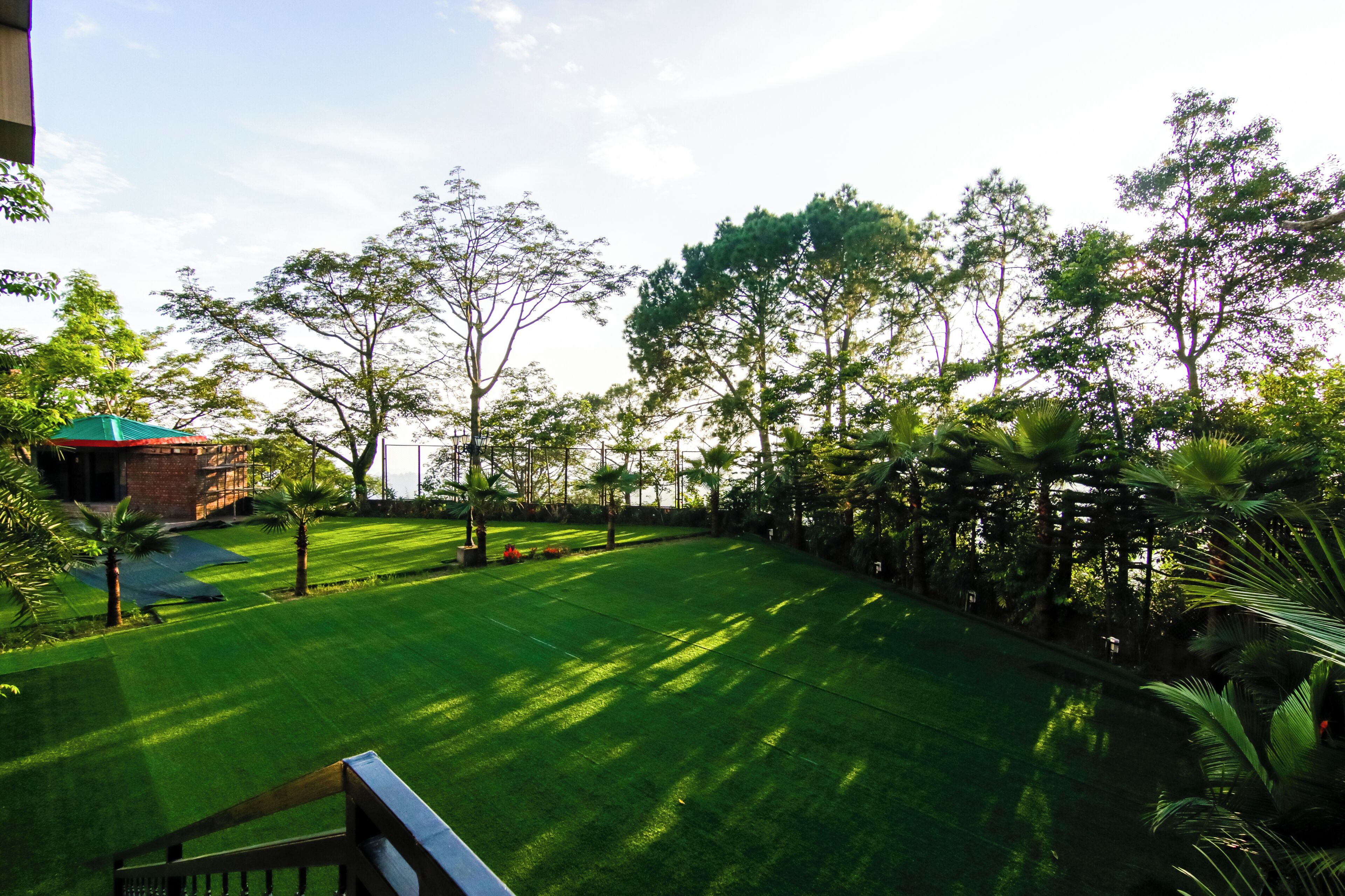 Dhauladhar Heights Resort