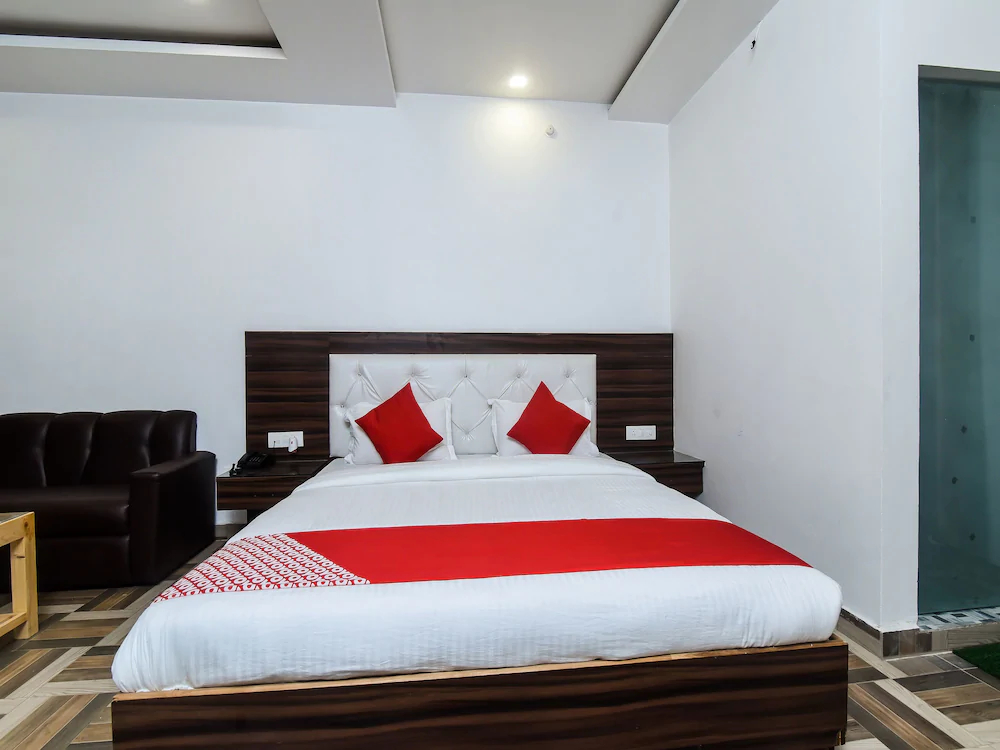Hotel Naddi Hills by OYO