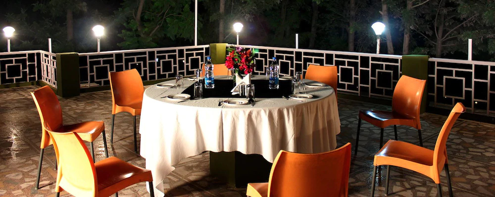 Hotel Falcon Crest by OYO Rooms