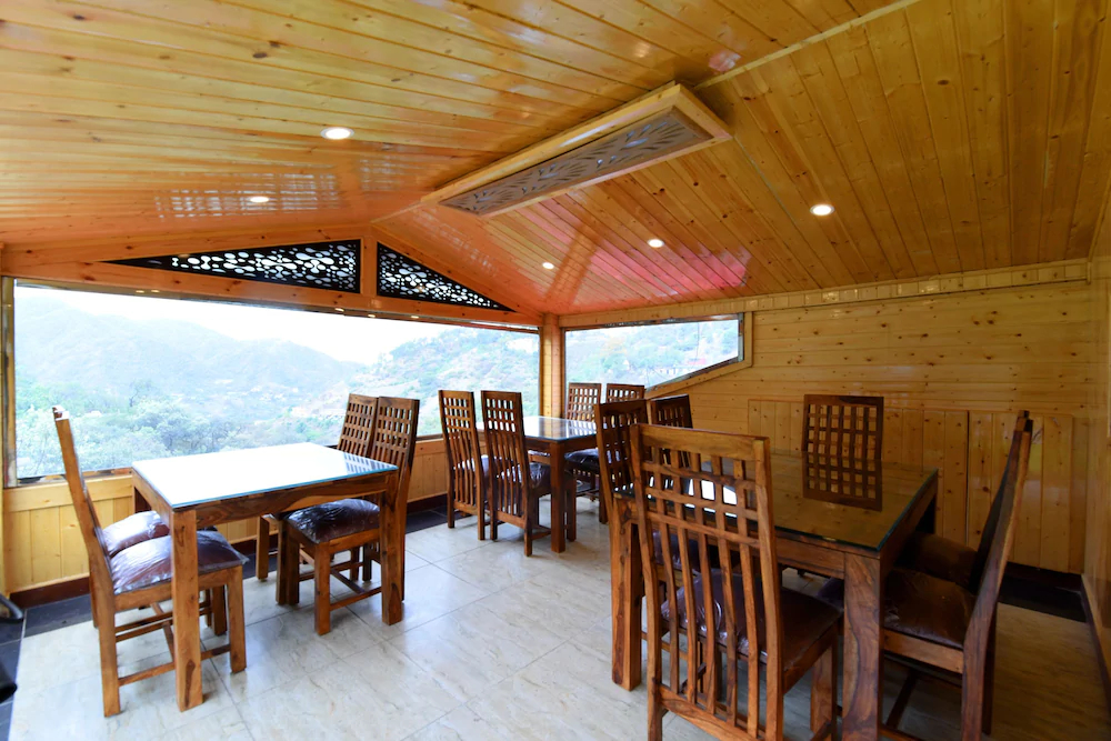 Hotel HHH By OYO Rooms