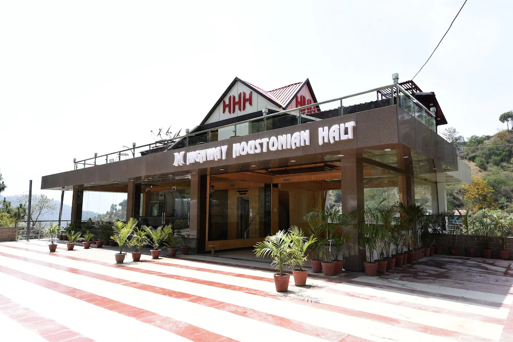 Hotel HHH By OYO Rooms