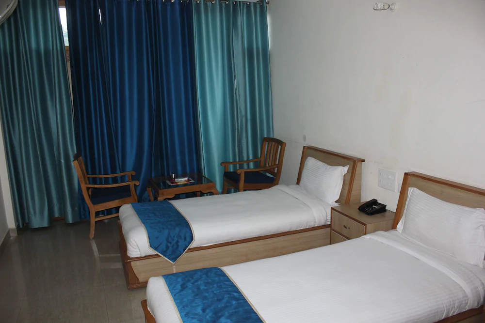 Chandermukhi Resorts