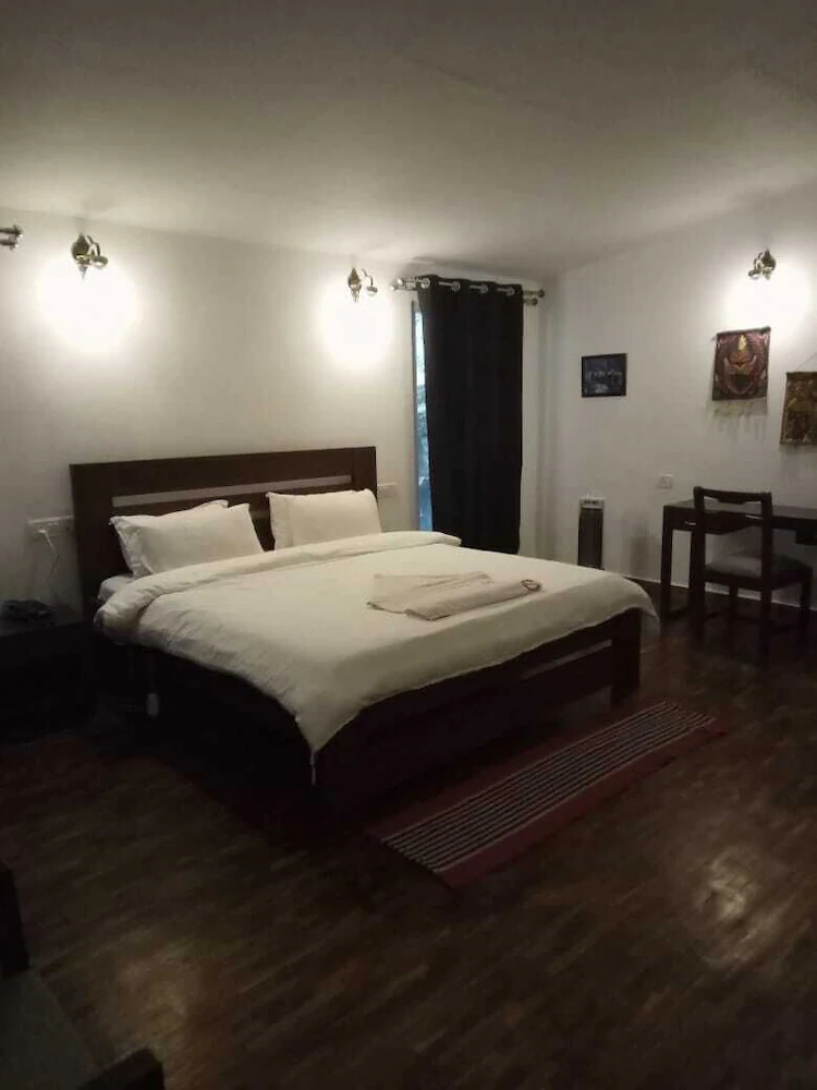 Asaka Lodge
