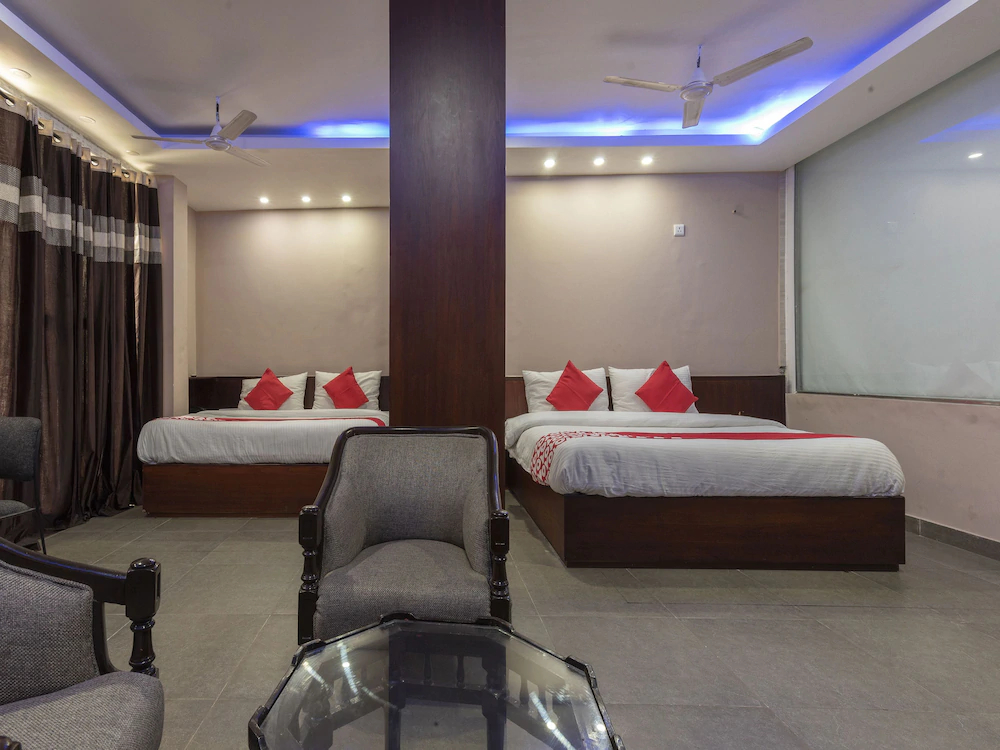 Diamond Vaishali By OYO Rooms