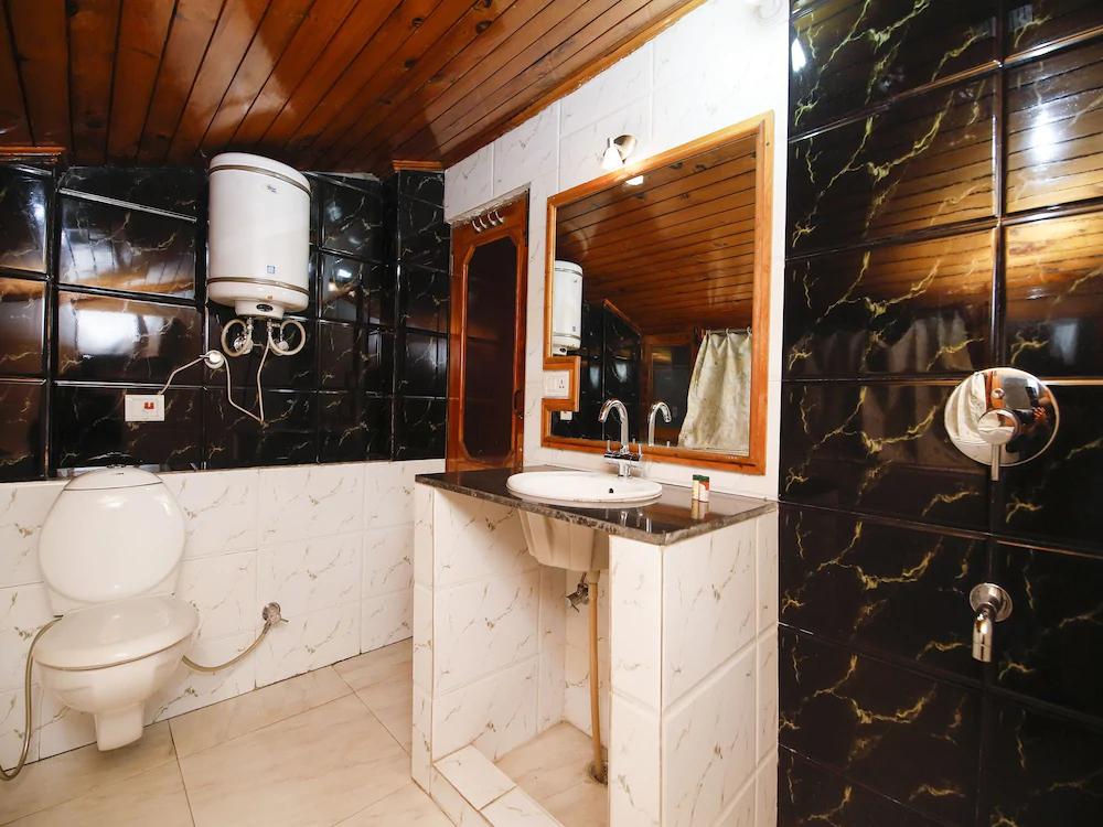 Hotel Jai By OYO Rooms